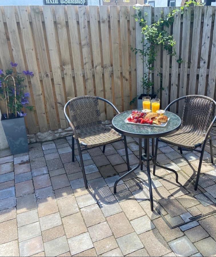 The Courtyard Apartment Brampton  Exterior foto